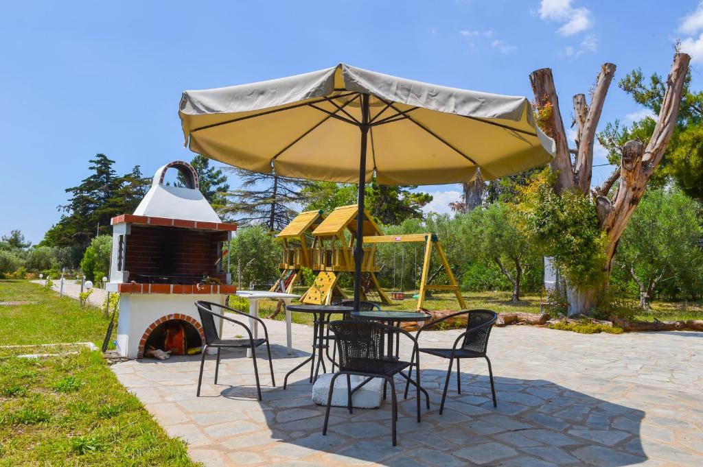 Ogród w obiekcie Agios Mamas Resort