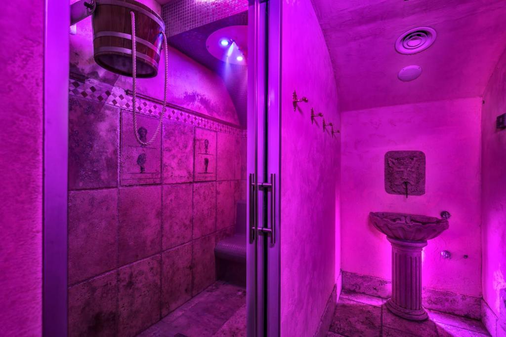 Koupelna v ubytování Romanico Palace Luxury Hotel & SPA