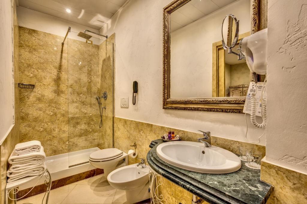 Koupelna v ubytování Romanico Palace Luxury Hotel & SPA