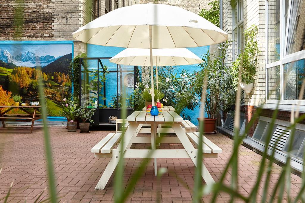 Hüttenpalast - Resim 17