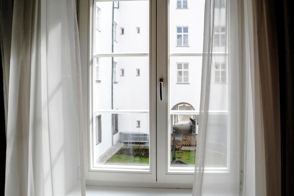 Daxburg Apartments - 4