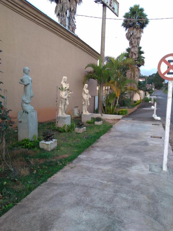  Heru's Motel