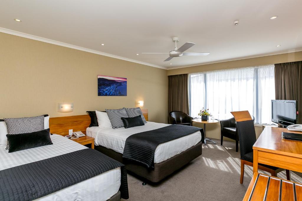 Plymouth International - Resim 26