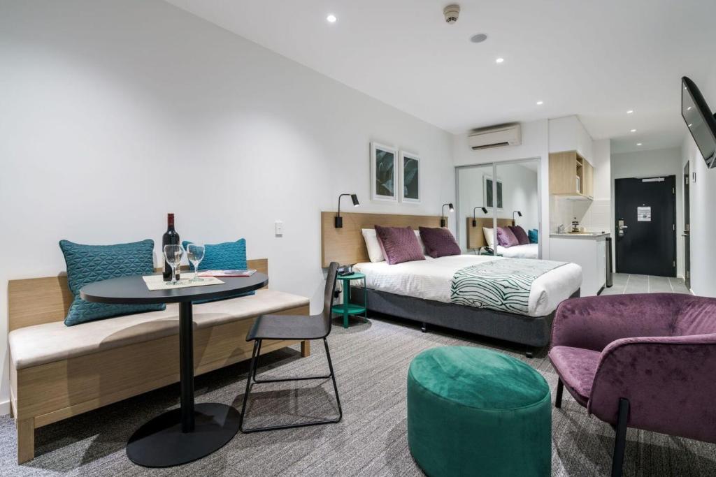 Quest Springfield Central - Studio Apartment