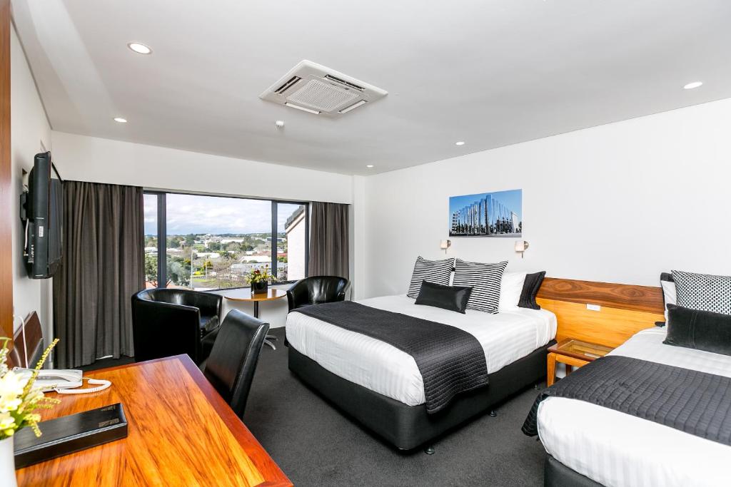 Plymouth International - Resim 22