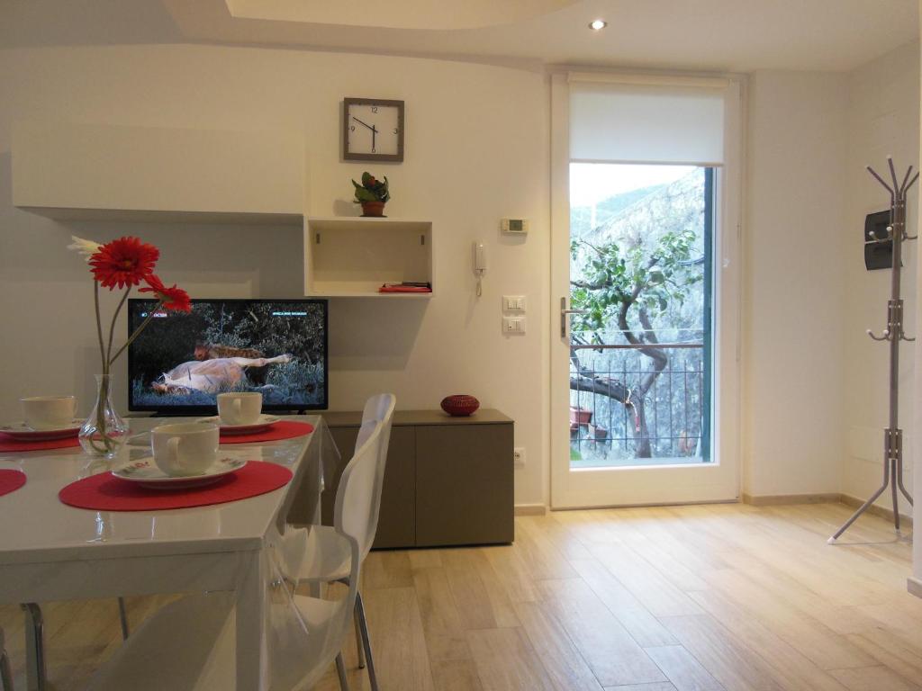 Casa Rosa Dei Venti - Appartamento Con Vista Giardino