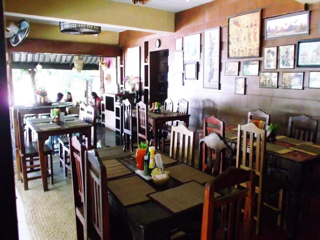Restaurace v ubytování Baantawan Guesthouse Pai
