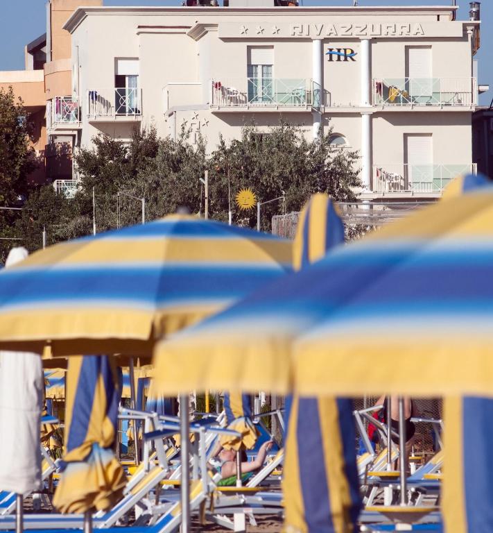 Bazén v ubytování Hotel Rivazzurra nebo v jeho okolí