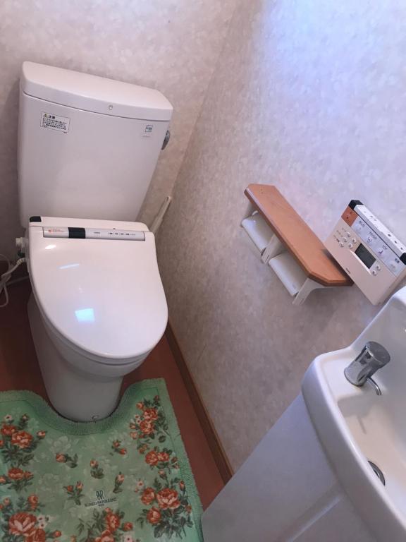 Koupelna v ubytování Minpaku Momotaro Bekkan