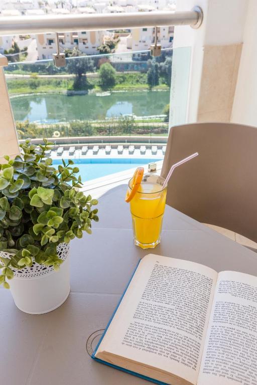 The Navigator - Solaqua - Resim 37