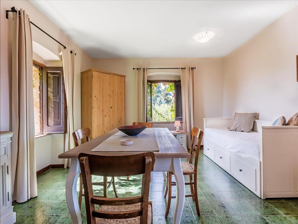 A bed or beds in a room at Santa Caterina Coastal Villa