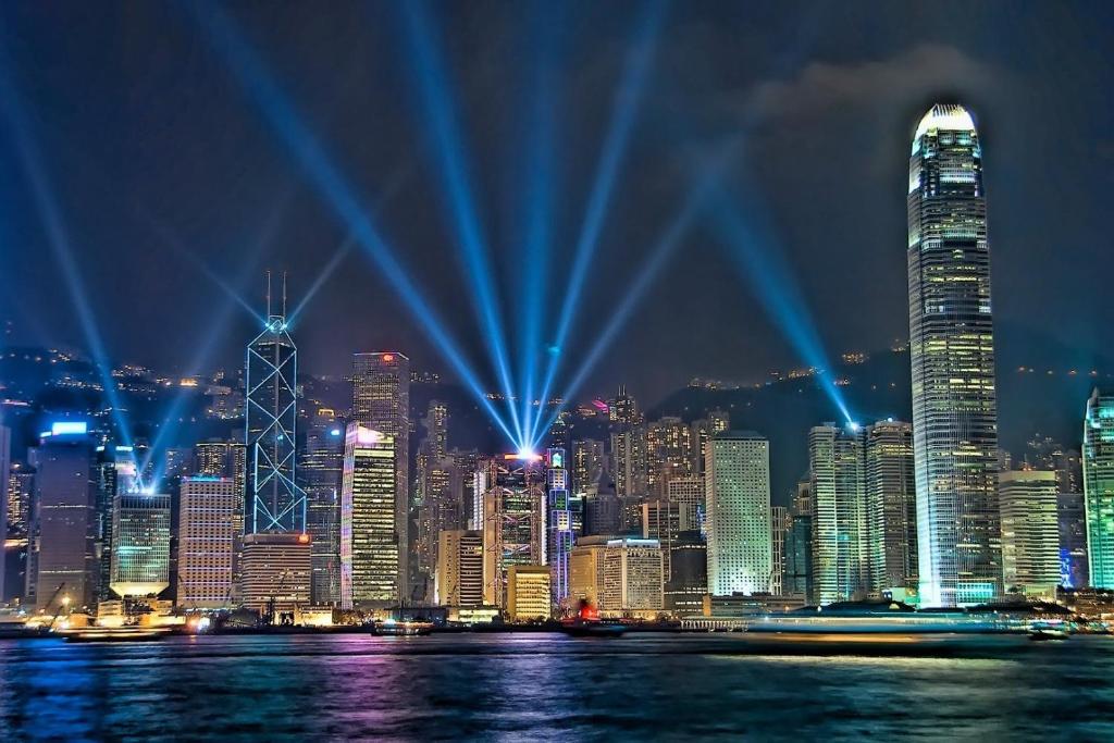 Pemandangan umum bagi Hong Kong atau pemandangan bandar yang diambil dari rumah tamu ini
