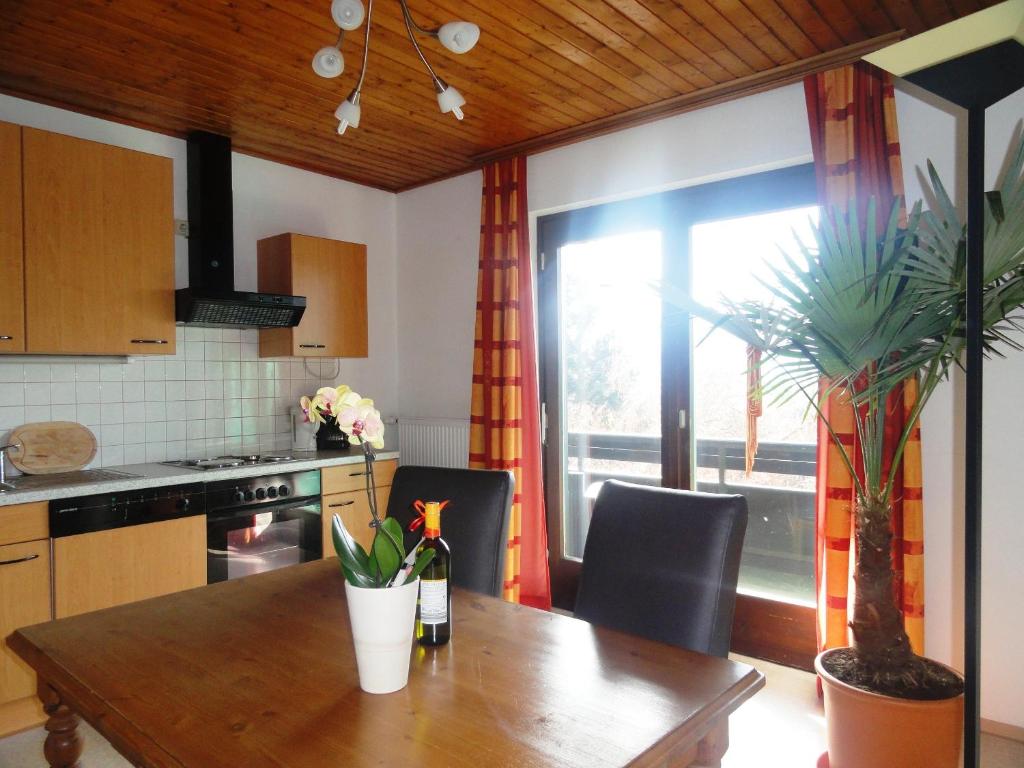Kuchyň nebo kuchyňský kout v ubytování Landhaus Bonaventura