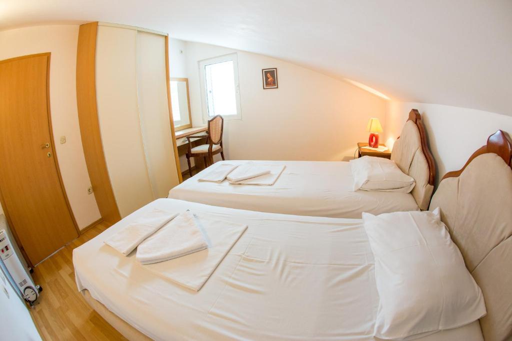 Apartments Luka - 12