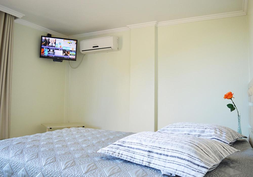  Hotel Fiorini Ltda
