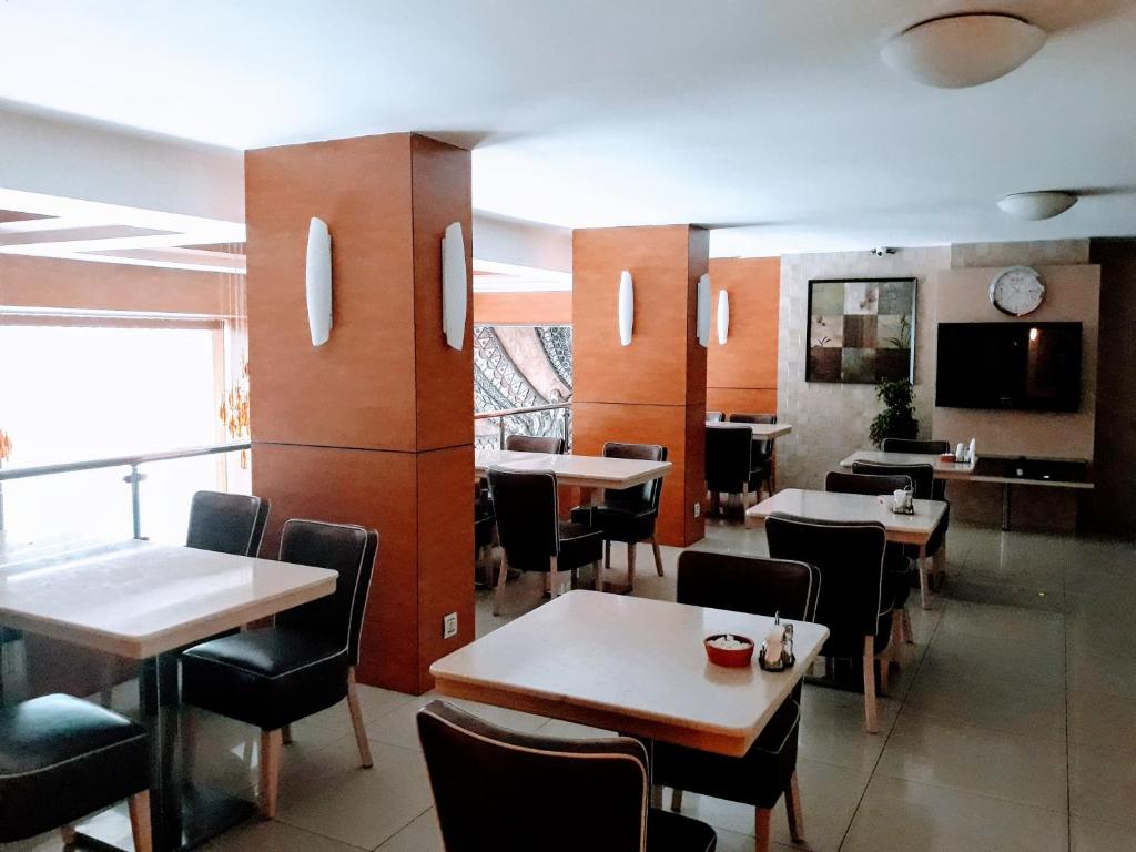 Posezení v ubytování Merdan Hotel