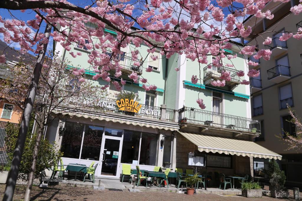 Hotel Corona - Resim 4