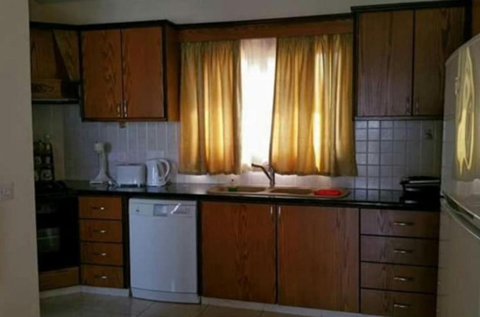 Kuchyň nebo kuchyňský kout v ubytování Olgas Villa