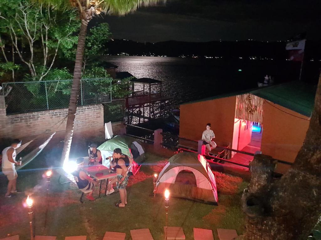 Captain Morgan Hostel Lake Coatepeque - Carpa
