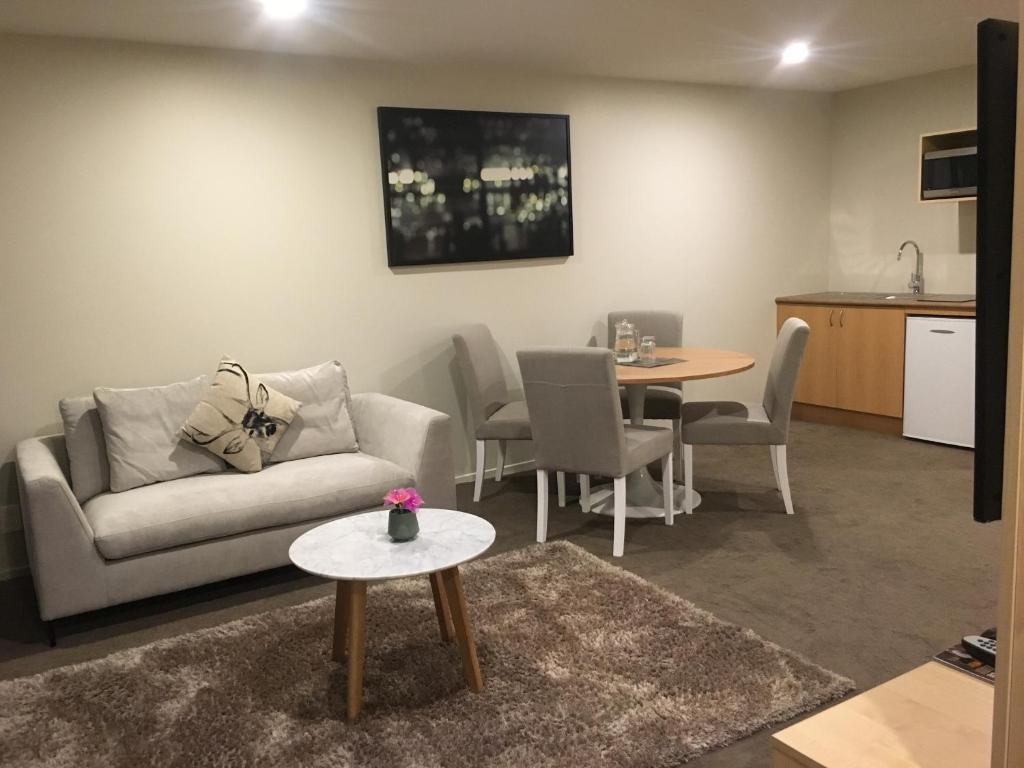 Greenlane Suites - Executive Suite