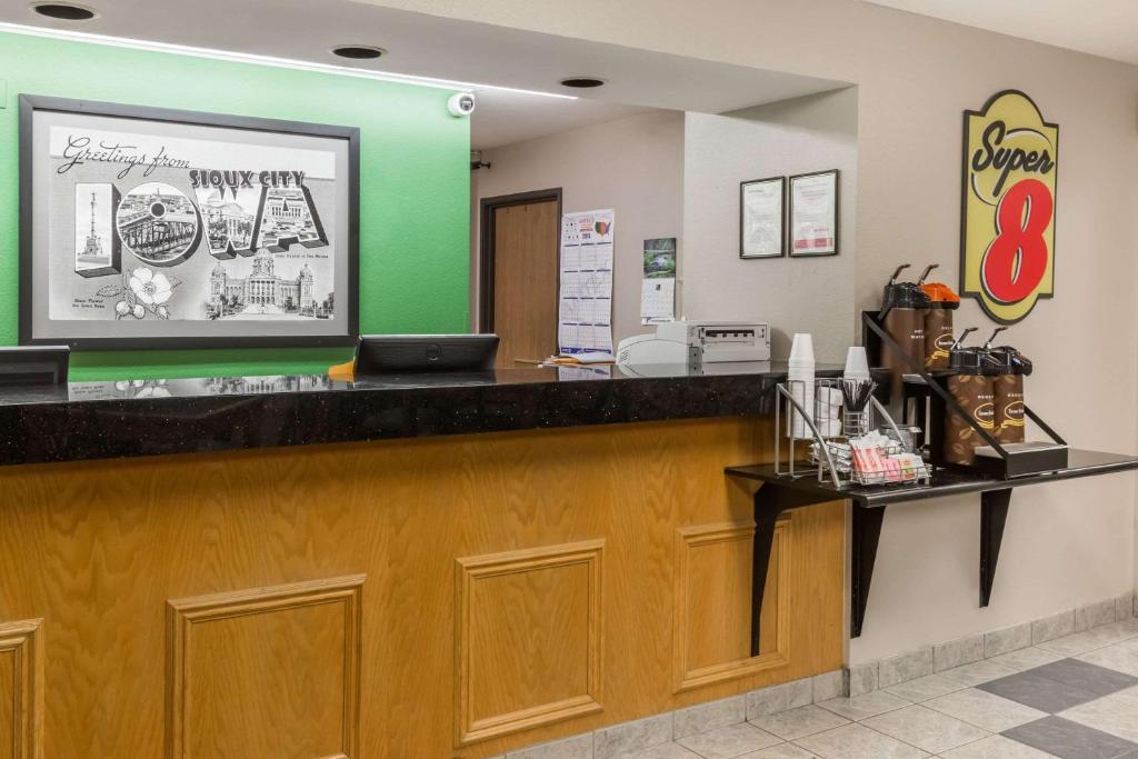 Certifikát, hodnocení, plakát nebo jiný dokument vystavený v ubytování Super 8 by Wyndham Sioux City South