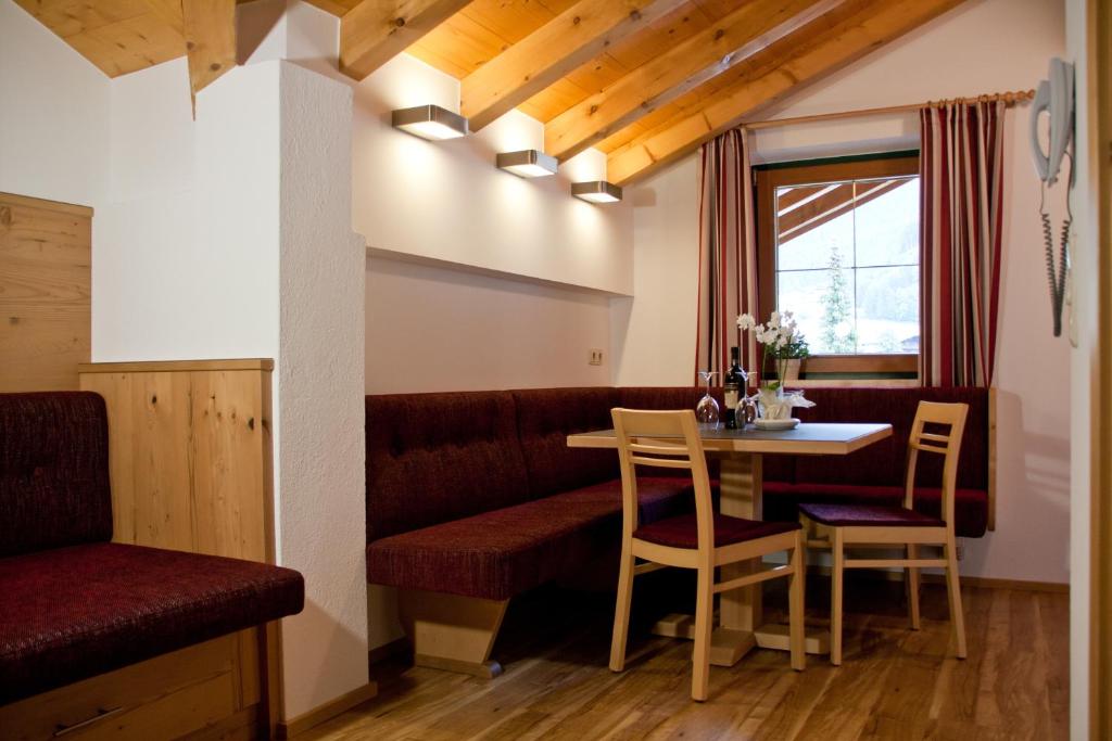 Posedenie v ubytovaní Hotel & Suites Glück Auf