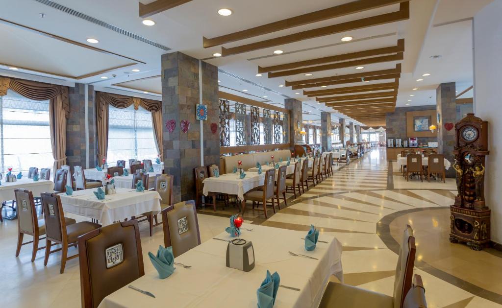 Restaurace v ubytování Mukarnas Spa & Resort Hotel