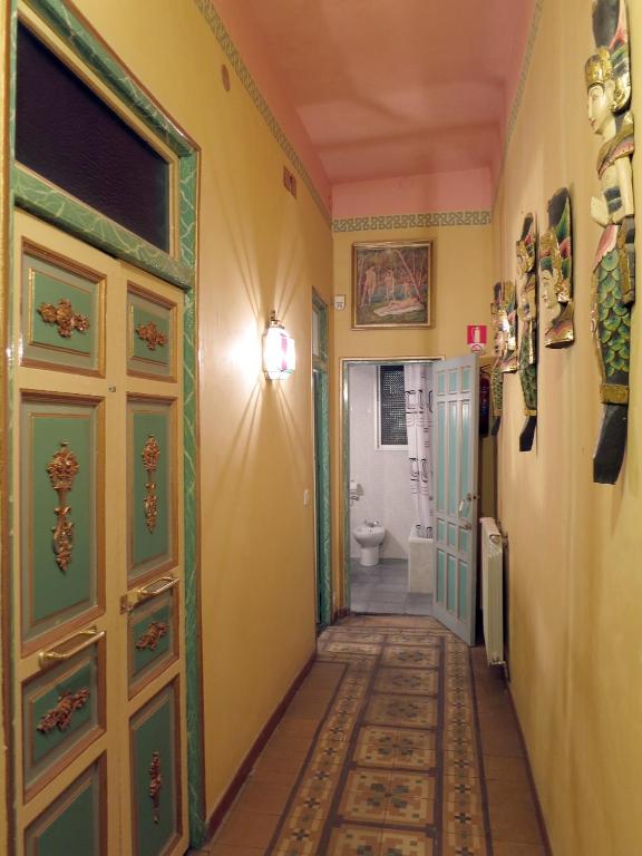 Imagen de la galería de Hostal Horizonte Madrid "Check-in on-line Recepcion 14h-23h", en Madrid