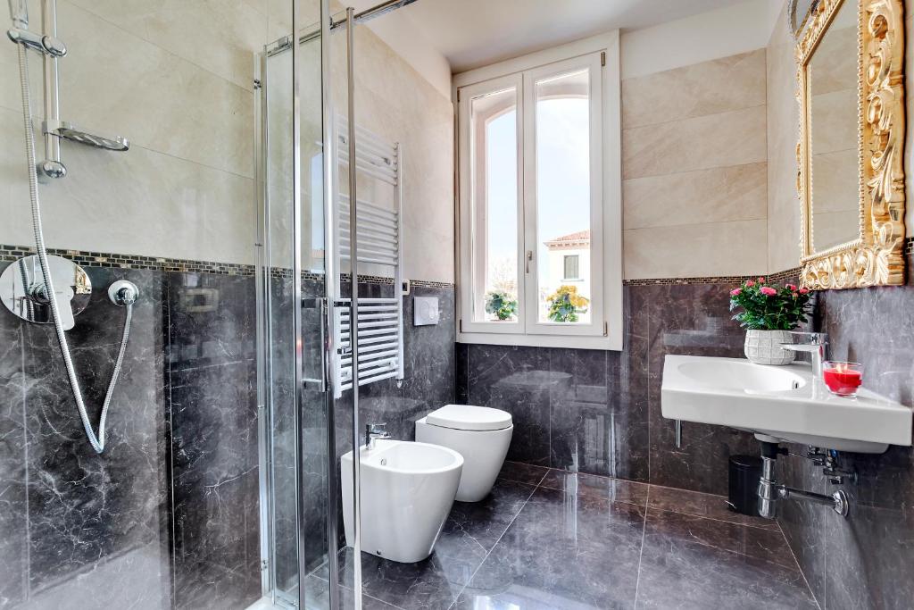 Koupelna v ubytování New Reiter Hotel