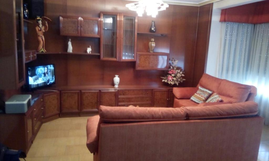Fotografia z galérie ubytovania Excelente apartamento 3 hab v destinácii Úbeda