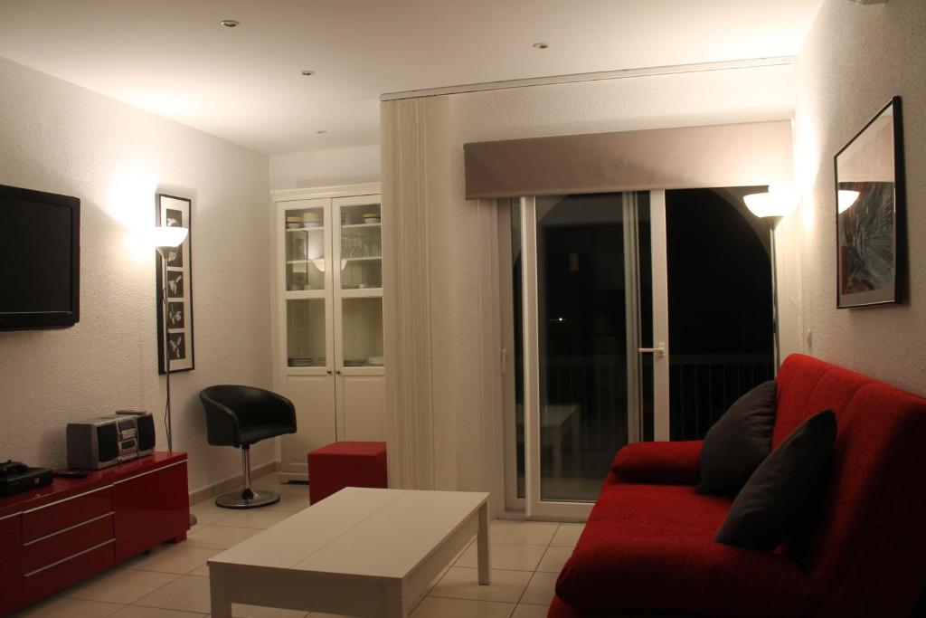 TV a/nebo společenská místnost v ubytování Absolute Apartment