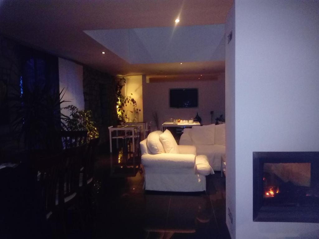 Posezení v ubytování Augherea House