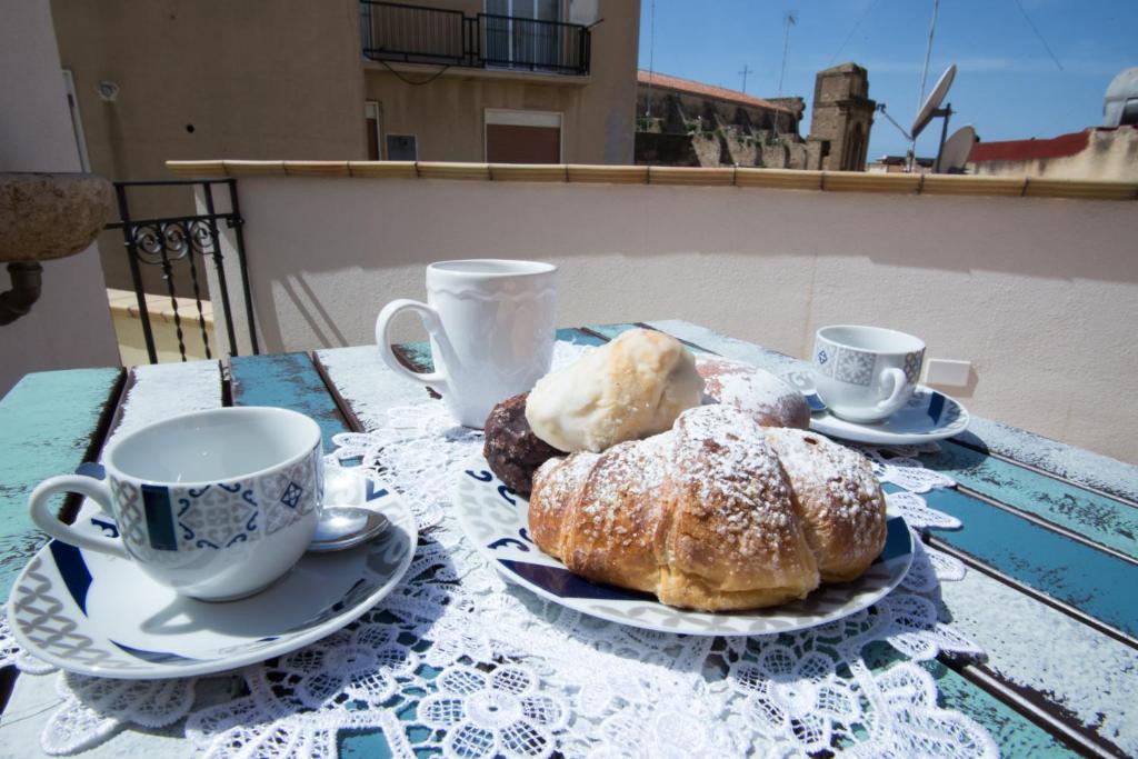 Jedlo v ubytovaní bed & breakfast alebo blízkom okolí