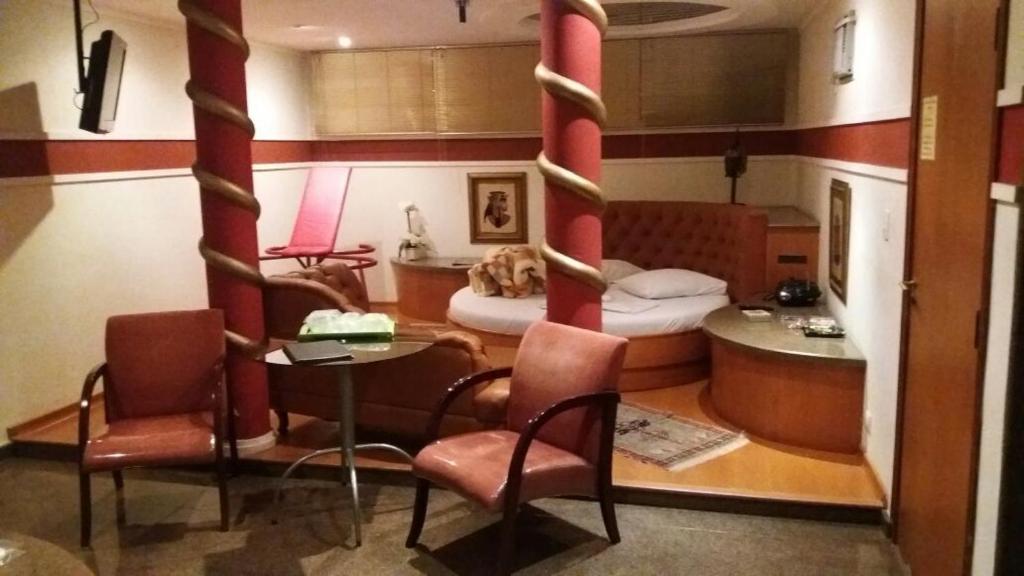  Heru's Motel
