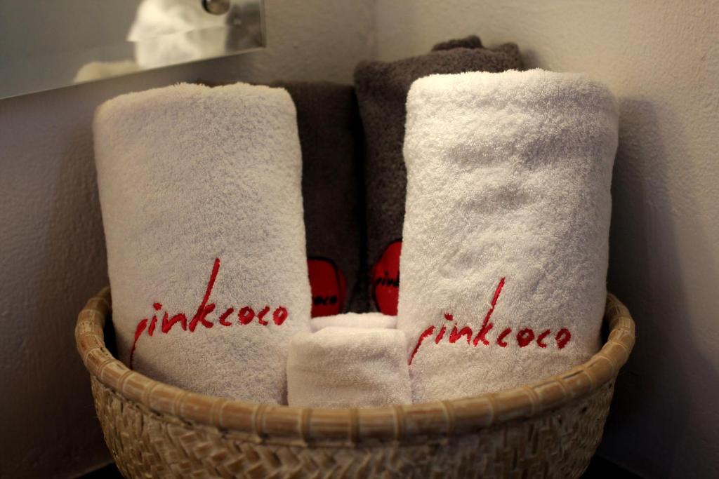 PinkCoco Gili Air - Constant Surprises & for Cool Adults Only - 6