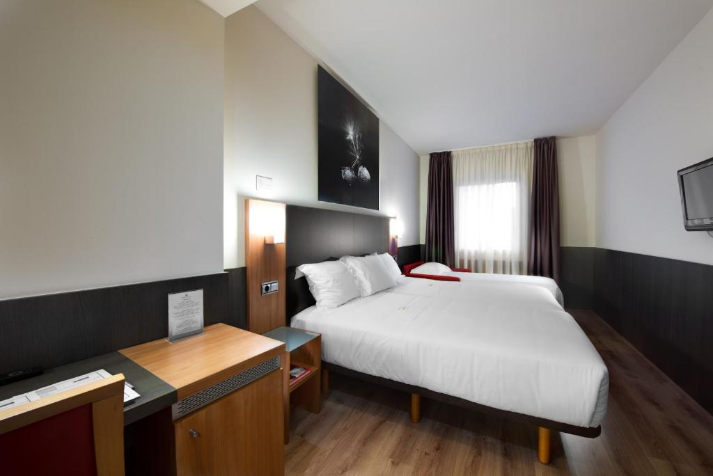 Maisonnave - Tweepersoonskamer Met Extra Bed