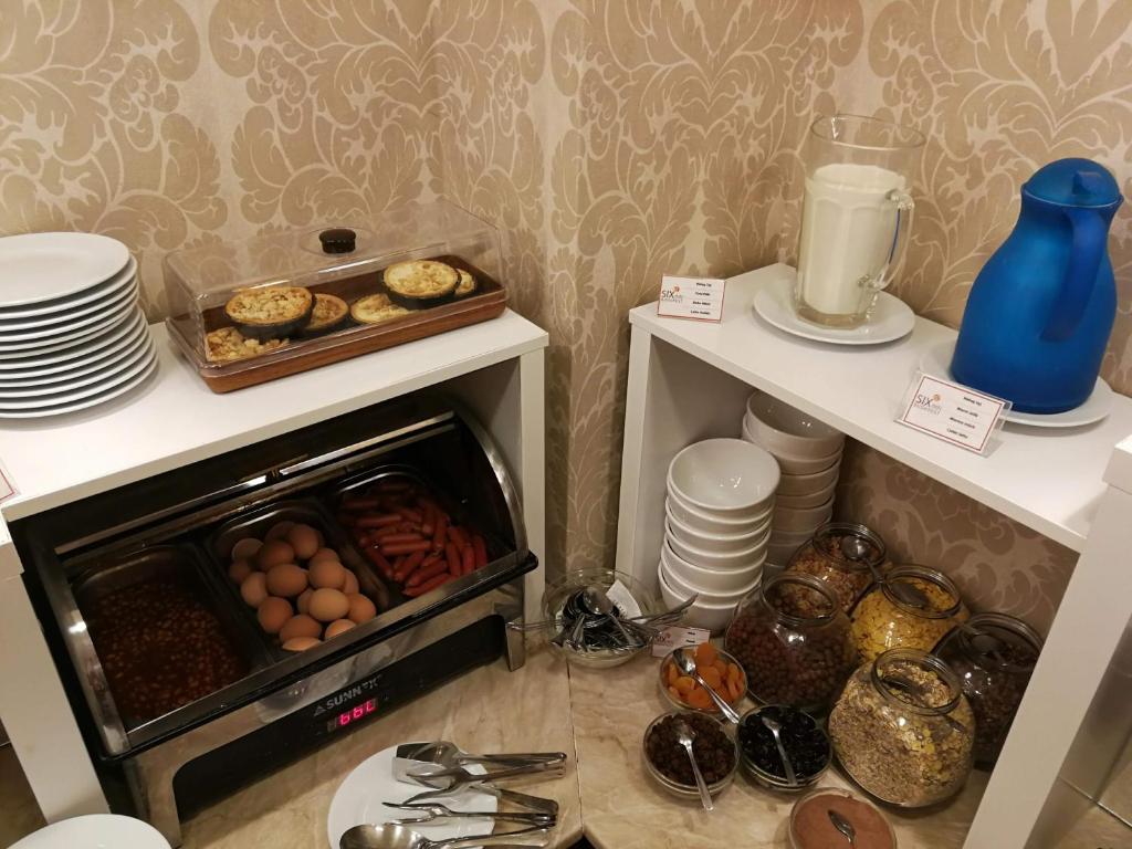 Six Inn Hotel Budapest - Resim 43