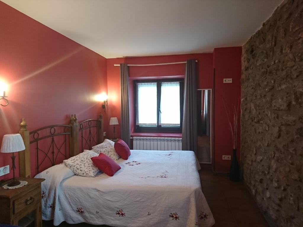Postel nebo postele na pokoji v ubytování Zubeltzu Torre