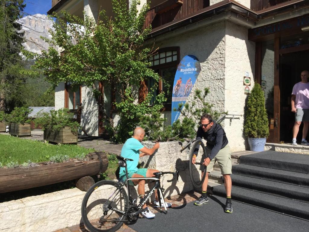Goście zatrzymujący się w obiekcie Boutique Hotel Villa Blu Cortina D'Ampezzo