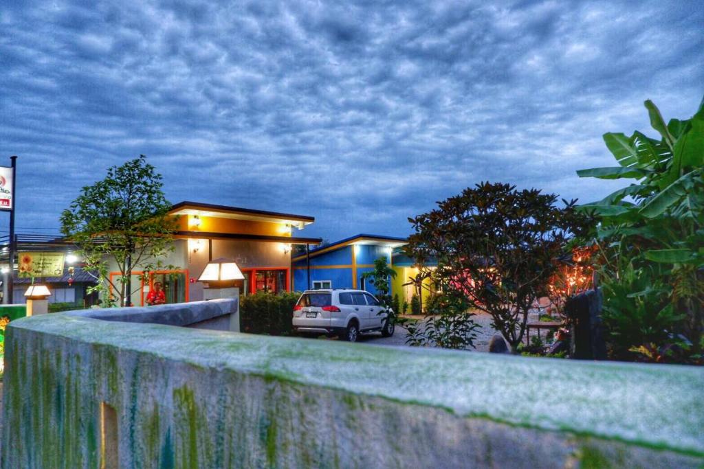 Fotografie z fotogalerie ubytování Chuanchom Tawan Resort v destinaci Ban Khao Hin Son