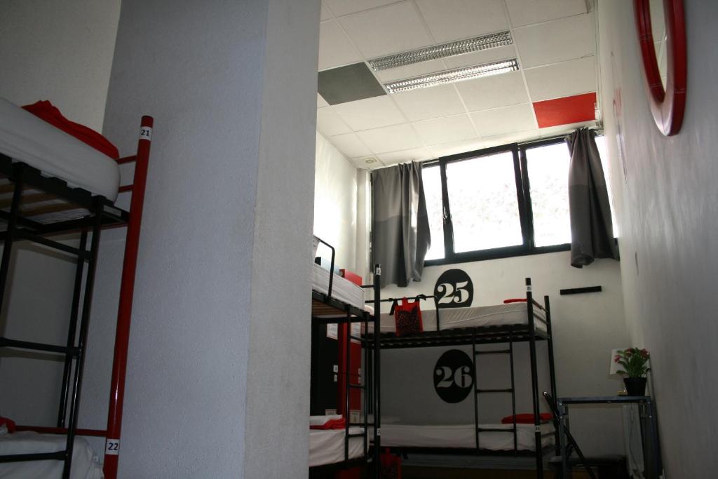 Fitness centrum a/nebo fitness zařízení v ubytování Bilbao Akelarre Hostel