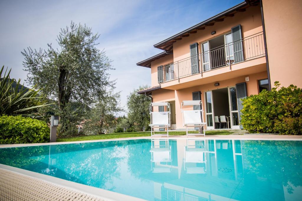 Swimmingpoolen hos eller tæt på Maison Casa Lavanda