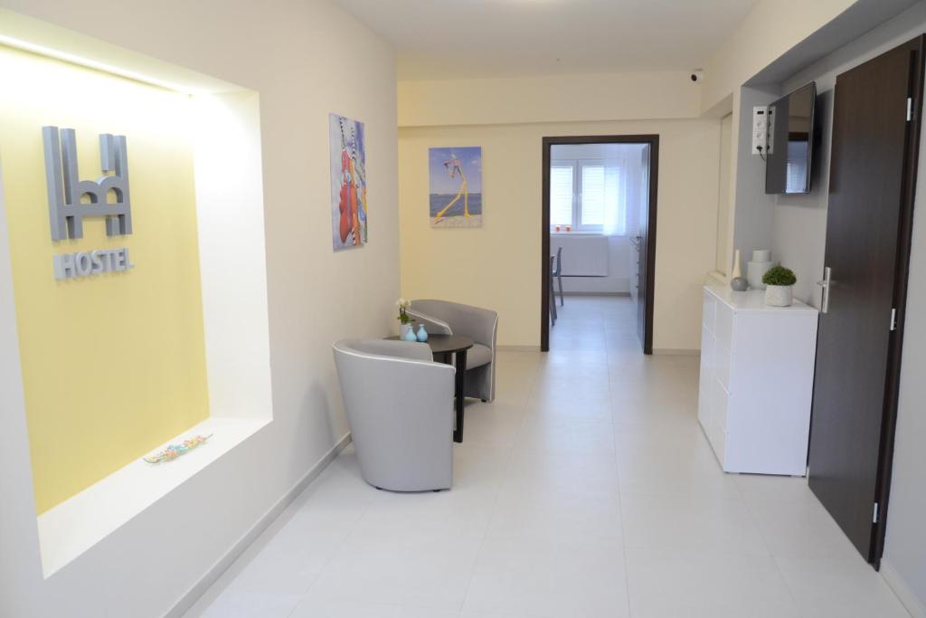 Kuchyň nebo kuchyňský kout v ubytování Hostel Bratislava