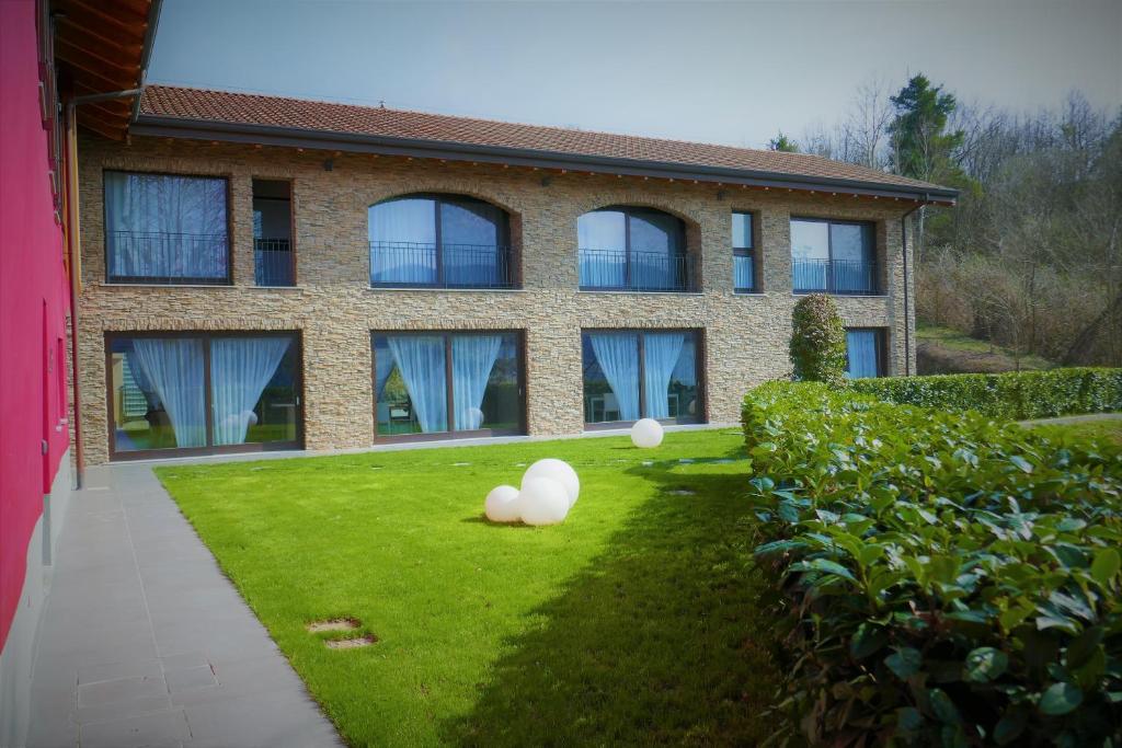 Zdjęcie z galerii obiektu Tenuta Valdorso - Agri Resort w mieście Montechiaro D'acqui