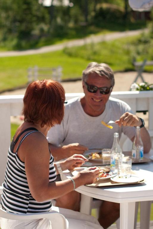 Hosté ubytování Lufta Camping & Restaurang
