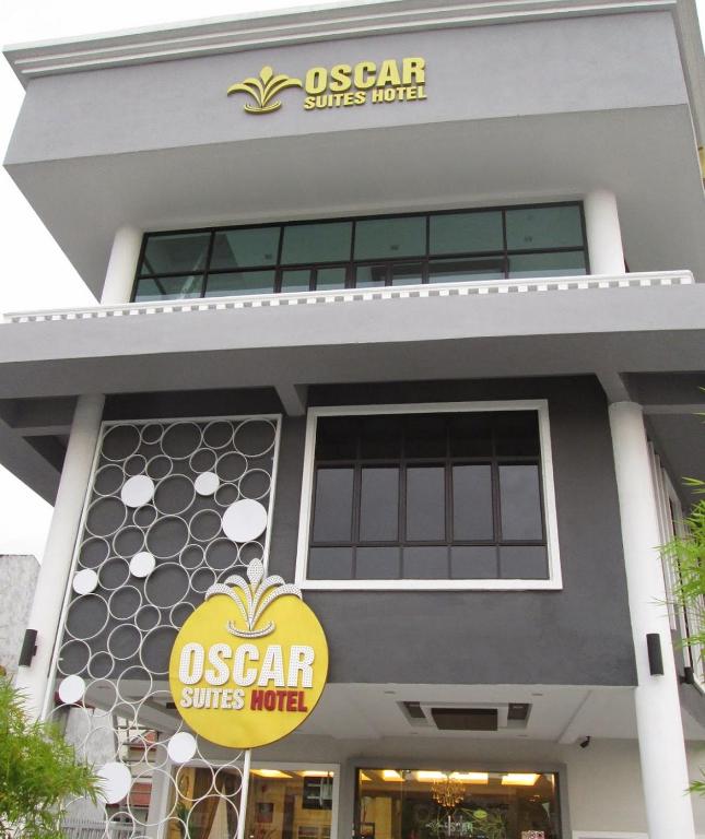 Certifikát, hodnocení, plakát nebo jiný dokument vystavený v ubytování Oscar Suites Hotel