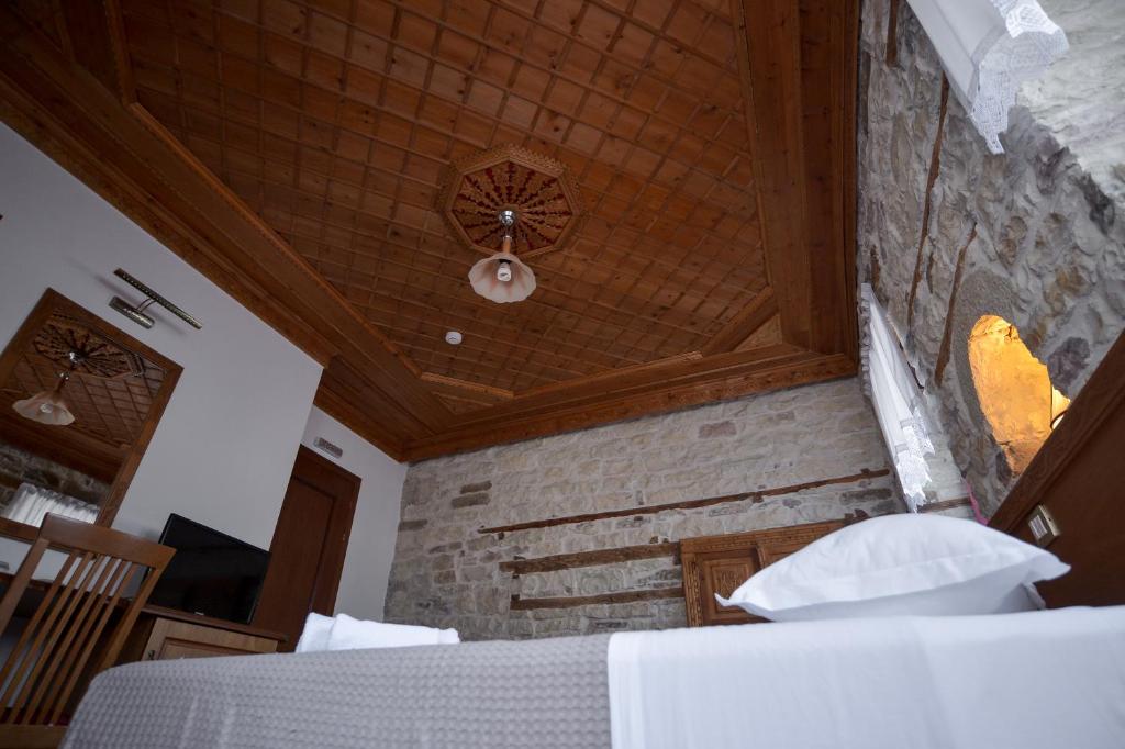 TV a/nebo společenská místnost v ubytování Hotel Kalemi 2