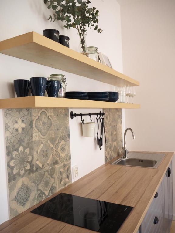 Kuchyňa alebo kuchynka v ubytovaní Apartament z widokiem w centrum Starego Miasta