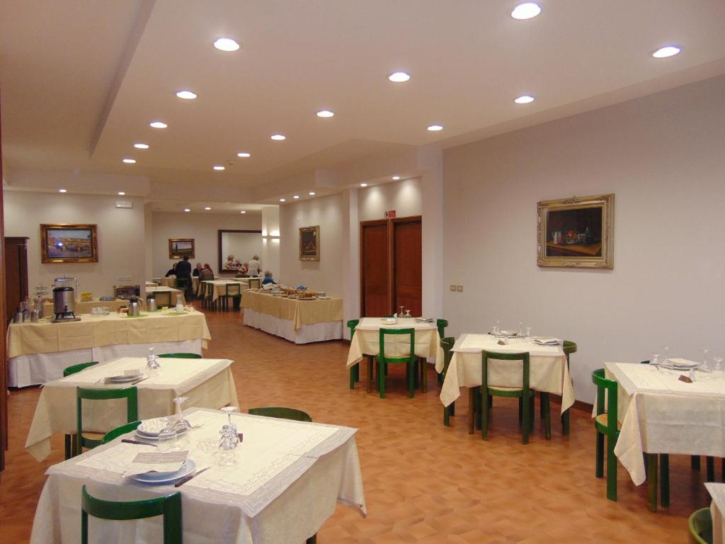 Restaurace v ubytování Albergo Rossana