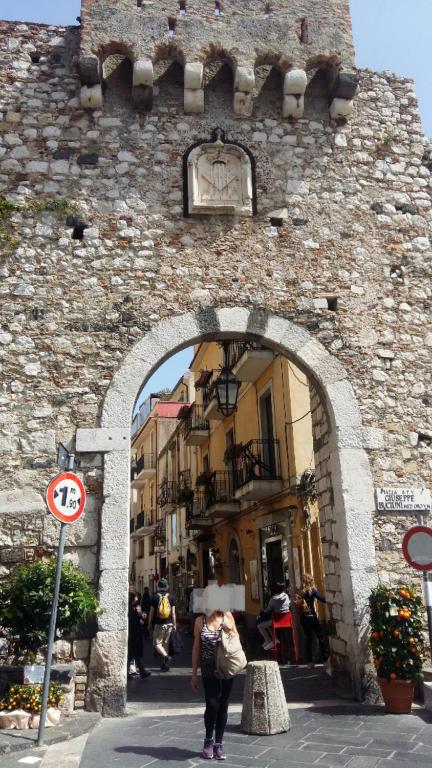 Fotografia z galérie ubytovania Taormina Castle and Sea View1 v Taormine